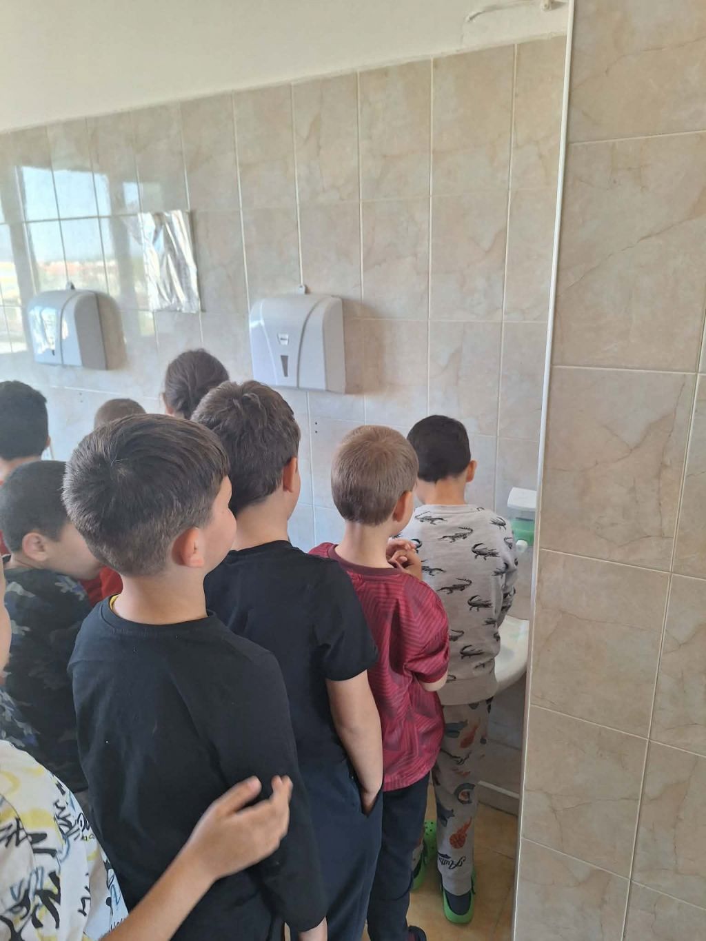" Спаси живот: Почисти ръцете си" 4