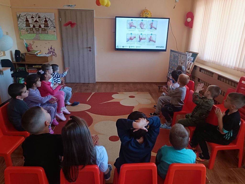" Спаси живот: Почисти ръцете си" 8
